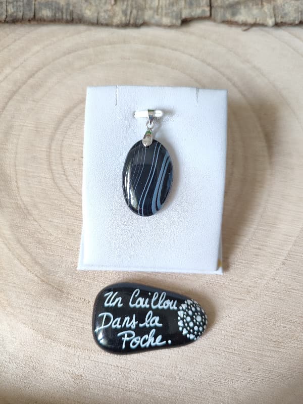 Agate-noire-32 Agate-noire-32