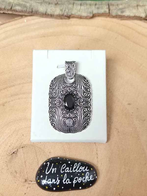 Agate-noire-44 Agate-noire-44